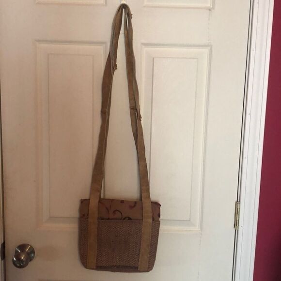 Fiskur fish Leather accent crossbody - Picture 2 of 8